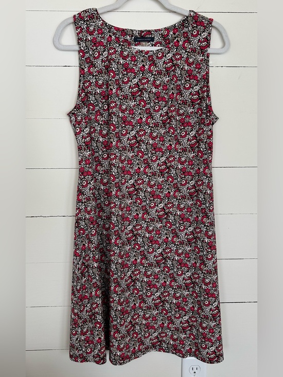 Tommy Hilfiger Dresses & Skirts - Tommy Hilfiger Floral Stretch Print Dress in Black, White & Fuchsia.  Size 12.